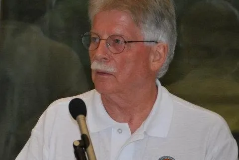 jerry lee in a white tn afl-cio shirt